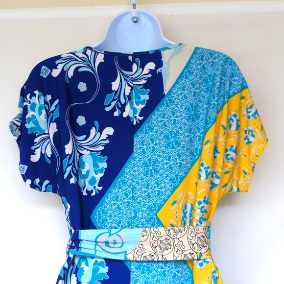 DONNA MORGAN for A PEA IN THE POD | Faux Wrap Yellow & Blue Maternity Dress - Picture 8 of 11